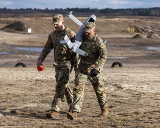 В США создадут военные полигоны с условиями, соответствующими реальным условиям фронта в Украине, — CBS News