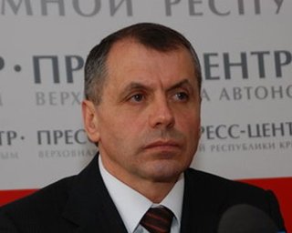 В Крымском парламенте заявили о возможном отколе АРК от Украины 