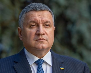 Згадали Авакова: у Зеленського з'ясовують, як під санкції РНБО помилково потрапили 108 осіб