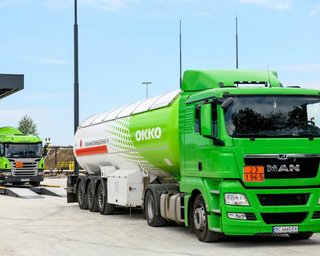 Подолати дефіцит: на кордоні з'явиться окремий пункт пропуску для бензовозів