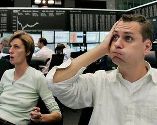 Индекс фондового рынка России резко обвалился до минимума