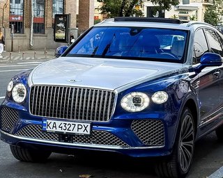Рідкісний Bentley за 15 мільйонів помітили в Києві: що відомо про розкішний кросовер (фото)