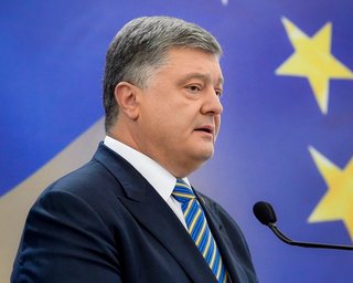 Порошенко ответил "продавцу" Крыма Земану