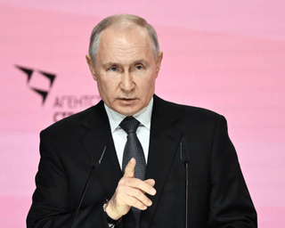 "Брязкає ядерною зброєю": як Путін намагається приховати слабкість РФ заявами про "Сармат", — ISW