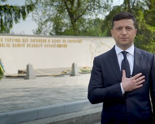 Зеленский: Мы помним все ужасы Второй мировой войны и не делаем из нее культа