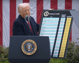 Трамп ввел 100-процентные пошлины на импорт дронов и их компонентов