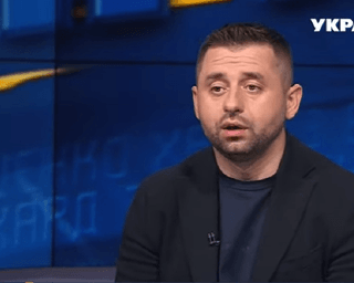 Вакцина от коронавируса в продаже может появиться не раньше ноября, – Арахамия (видео)