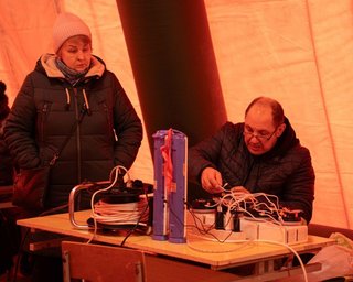 "П'ята доба без опалення": як лівий берег Києва виживає в холоді та темряві (відео)
