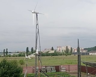 Вітрогенератори своїми руками: як підібрати елементи і встановити у себе вдома (відео)