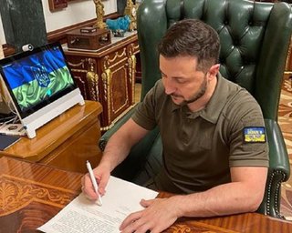 Зеленский подписал указ о ничтожности решений Путина: он касается аннексии регионов Украины