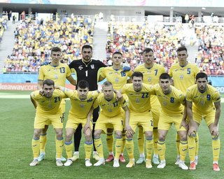 Сидорчук та Степаненко почнуть матч Швеція — Україна в стартовому складі