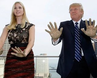 Ударить "Томагавками" по авиабазе в Сирии Трампа убедила его дочь Иванка, - СМИ
