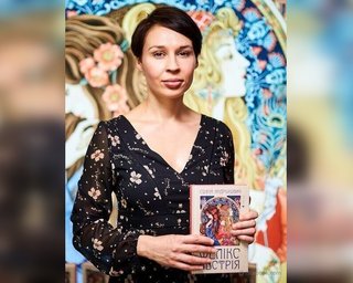 Відома українська письменниця розлучається з чоловіком після 22 років шлюбу (фото)