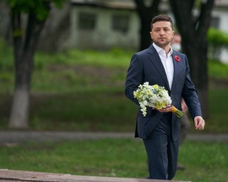 Зеленский на границе с Россией почтил память погибших во Второй мировой войне