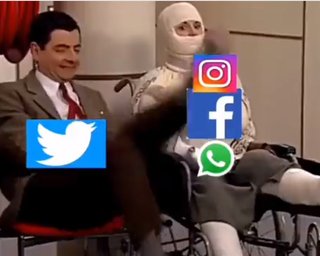 "Наташ, он сам упал!": как пользователи отреагировали на массовый сбой  Instagram и Facebook