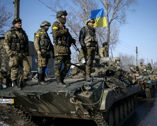 Сутки на Донбассе: 15 обстрелов, двое раненых