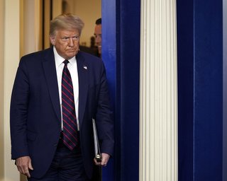 Трамп открестился от идеи переноса президентских выборов