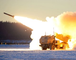 Дістали з HIMARS: Федоров повідомив про ракетні прильоти в окупованому Токмаку