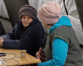 Как согреться в холодной квартире: врач назвал действенные способы