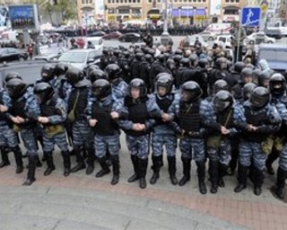 В центре Киева собирается большое количество милиции 