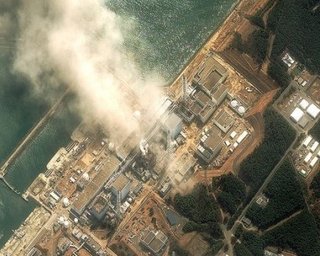 Восстановлено охлаждение в четырех реакторах "Фукусимы-1"