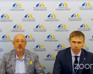 Вице-премьер Резников заявил, что слова Пескова противоречат Минским договоренностям