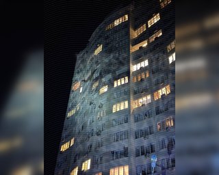 Росіяни атакували Одесу "Бандеролями": ворог поцілив по багатоповерхівці, є поранені (відео)