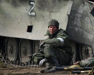 Нескінченні "м'ясні штурми": бої за Авдіївку схожі на битву за Бахмут, — експерт (відео)