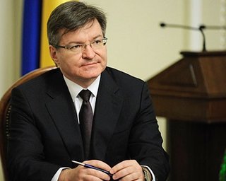 Внешнюю политику Украины разрушила паранойя Януковича, - Немыря
