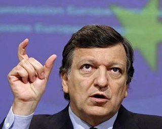 Баррозу: ЕС обязан сплотиться, иначе начнется распад