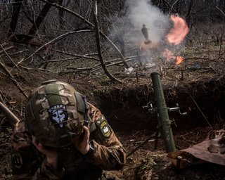 Чи захоплений Торецьк: ОСУВ "Хортиця" заявляє про продовження боїв у міській забудові (карта)