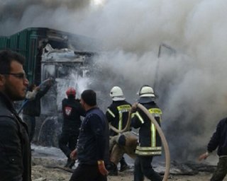 Авиация РФ разбомбила гумконвой на границе Турции и Сирии, - СМИ