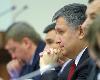 Ни один из кандидатов не Бог и не демон, – Аваков
