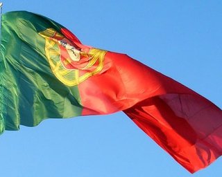 Экономика Португалии снова упала в рецессию