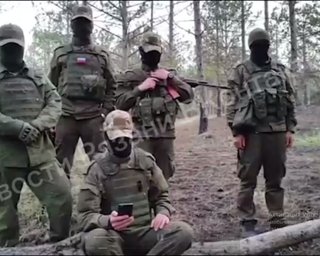 "Дали текст і змусили читати": солдати РФ, які жалілися на командирів, забрали свої слова (відео)