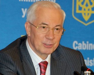 Азаров: с новыми тарифами ЖКХ бедные будут платить меньше
