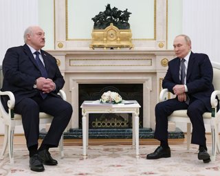 Лукашенко пригрозил Украине потерей государственности и предложил "мирное соглашение" от Путина
