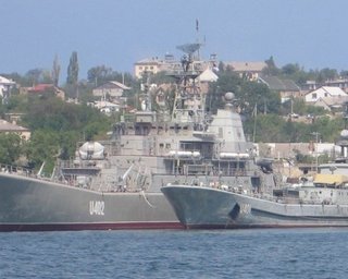 Украинский десантный корабль отправился в Ливию