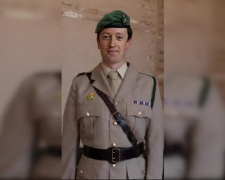 В Украине в ДТП разбился офицер армии Британии: стали известны его имя и боевые миссии
