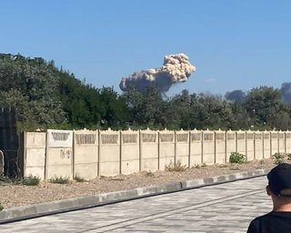 "Курение в неположенном месте": в Минобороны Украины назвали причину взрывов в Крыму