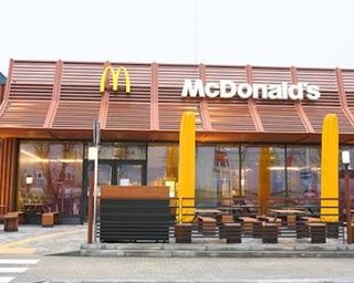 Любимых блюд может не быть: McDonald's переходит на сокращенное меню из-за удара по складу