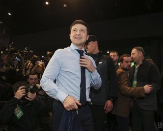 У Зеленского дали четыре ответа на пять вопросов Джемилева о Крыме