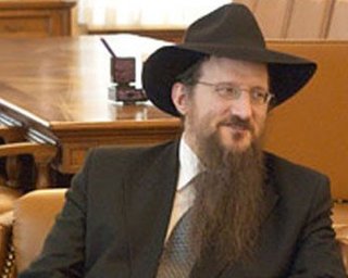 Российский раввин отказался от награды из рук Ратушняка