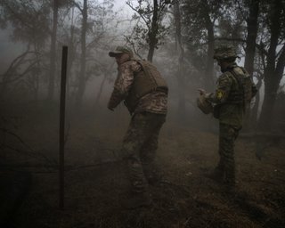У Кураховому, Торецьку та Часовому Яру тривають вуличні бої: смертники беруть із собою танкові міни, — ОСУВ ''Хортиця''