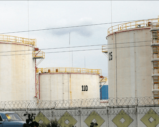 Демілітаризація Криму: у ГУР прокоментували удар по нафтобазі у Феодосії (відео)