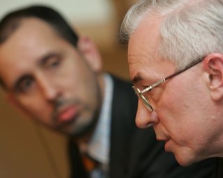 Правительство Азарова решило выпустить казначейских векселей на внушительные 20 млрд грн