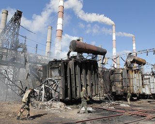 "Порушили Женевську конвенцію": ЗС РФ під час відступу підірвали електростанцію в Бериславі, – Резніков