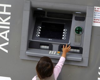 Часть депозитов крупнейшего банка Кипра будет разблокирована