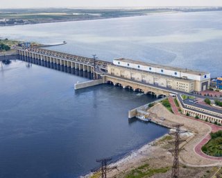 Подрыв Каховской ГЭС: угрожает ли это стабильности электроснабжения в Украине
