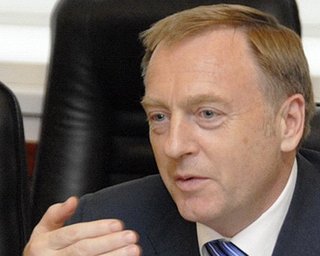 Минюст пока не будет вмешиваться в дело РУЭ, - Лавринович